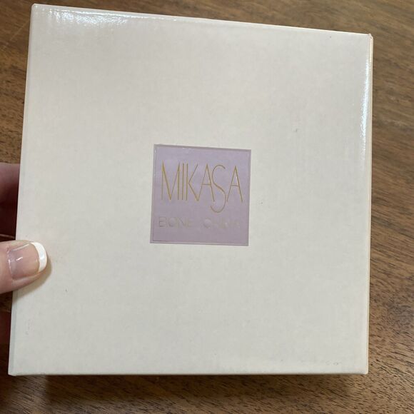 Mikasa Japan Heart Shaped Porcelain Trinket Dish Floral "Always And Forever" NEW - Picture 5 of 7